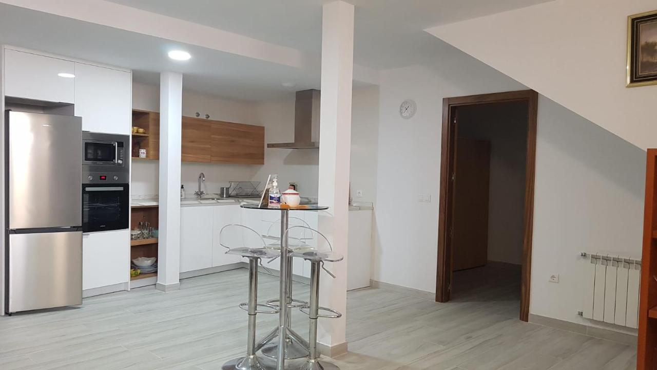 Apartamentos Las Huertas Villamiel Exterior photo